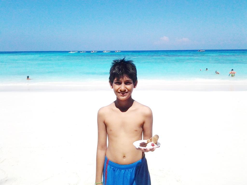 Goldsea Beach Patong Esterno foto