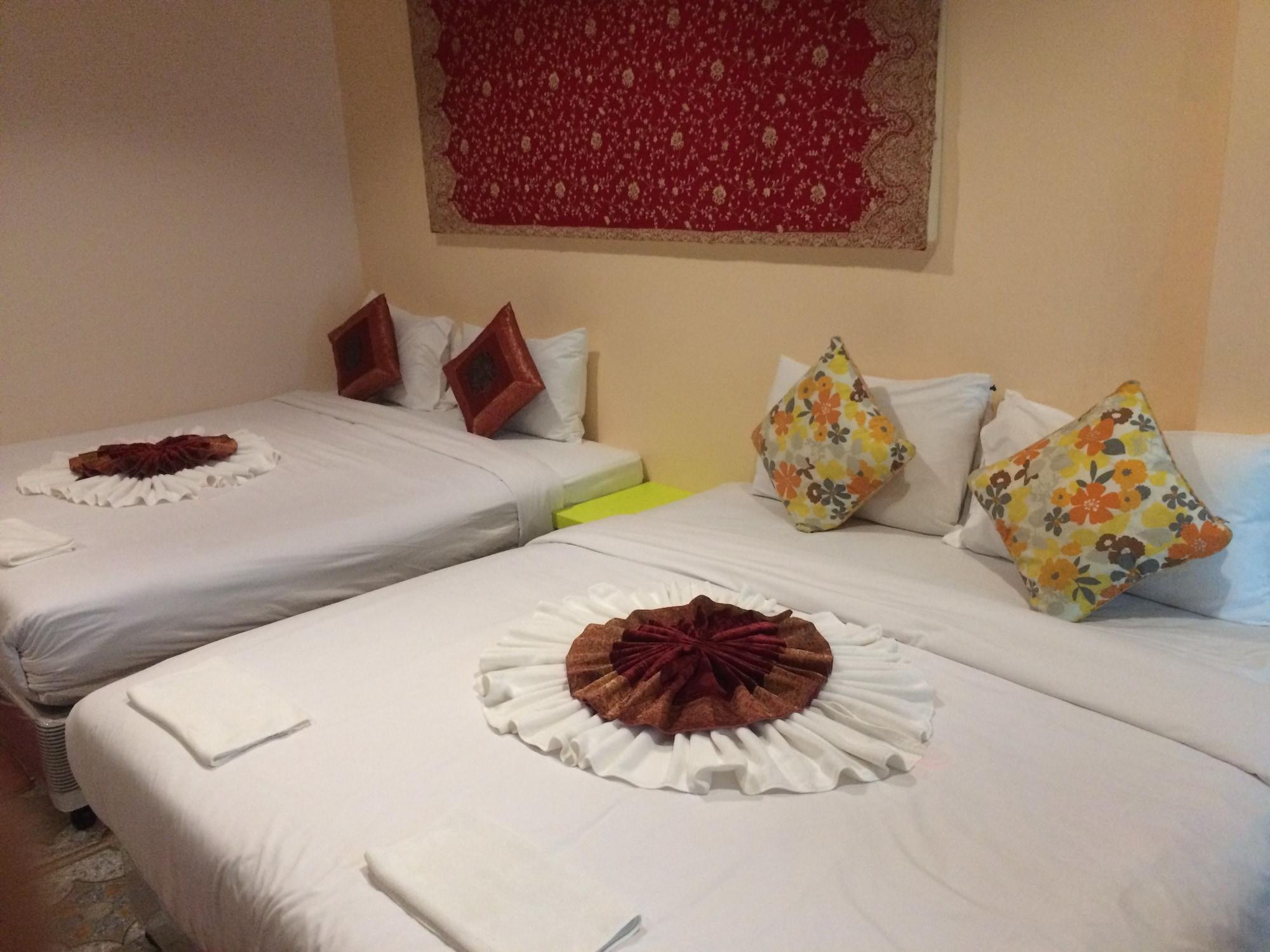 Goldsea Beach Patong Esterno foto