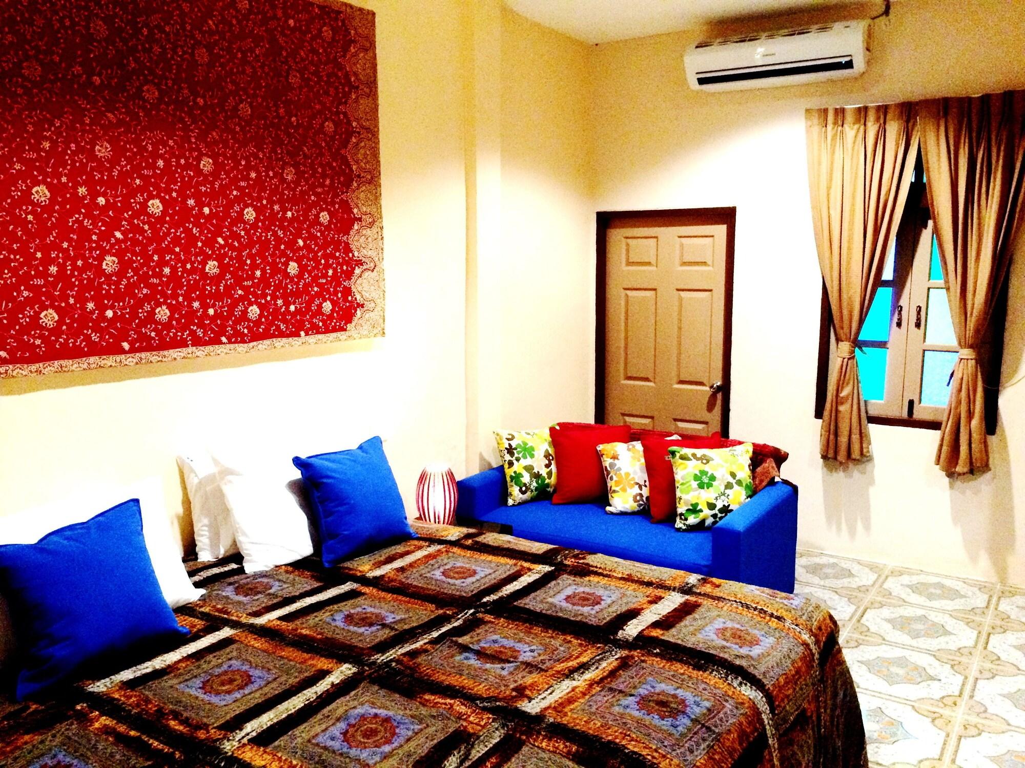 Goldsea Beach Patong Esterno foto