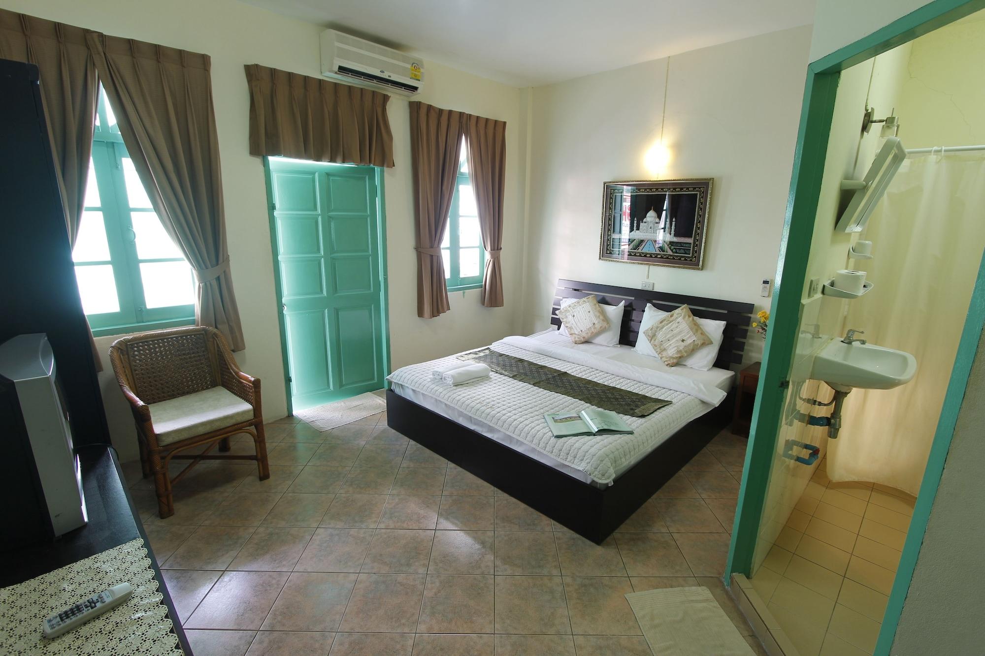Goldsea Beach Patong Esterno foto