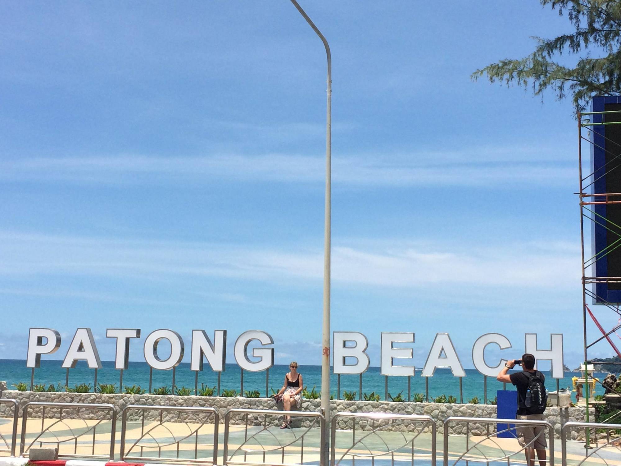 Goldsea Beach Patong Esterno foto